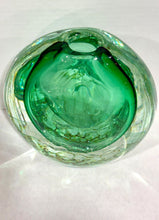 Load image into Gallery viewer, Tulle Green Vase by Seguso
