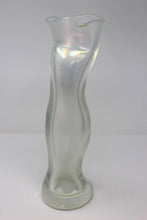 Load image into Gallery viewer, Fulvio Bianconi - Donna Vase by Venini
