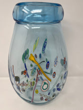 Load image into Gallery viewer, Beautiful Vintage Murano Glass Vase
