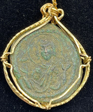 Load image into Gallery viewer, Beautiful Coin of Jesus and Mary
