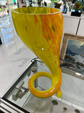 Load image into Gallery viewer, Murano Glass Table Lamp by Barovier Toso
