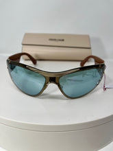 Load image into Gallery viewer, Sunglasses by Roberto Cavalli
