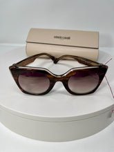 Load image into Gallery viewer, Sunglasses by Roberto Cavalli
