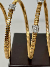 Load image into Gallery viewer, 18K Gold and Diamond Bracelet from Italy
