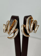 Load image into Gallery viewer, 18K Gold and Diamond Earrings from Italy
