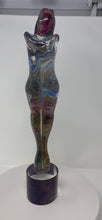 Load and play video in Gallery viewer, Murano Glass Amati Lovers Statue
