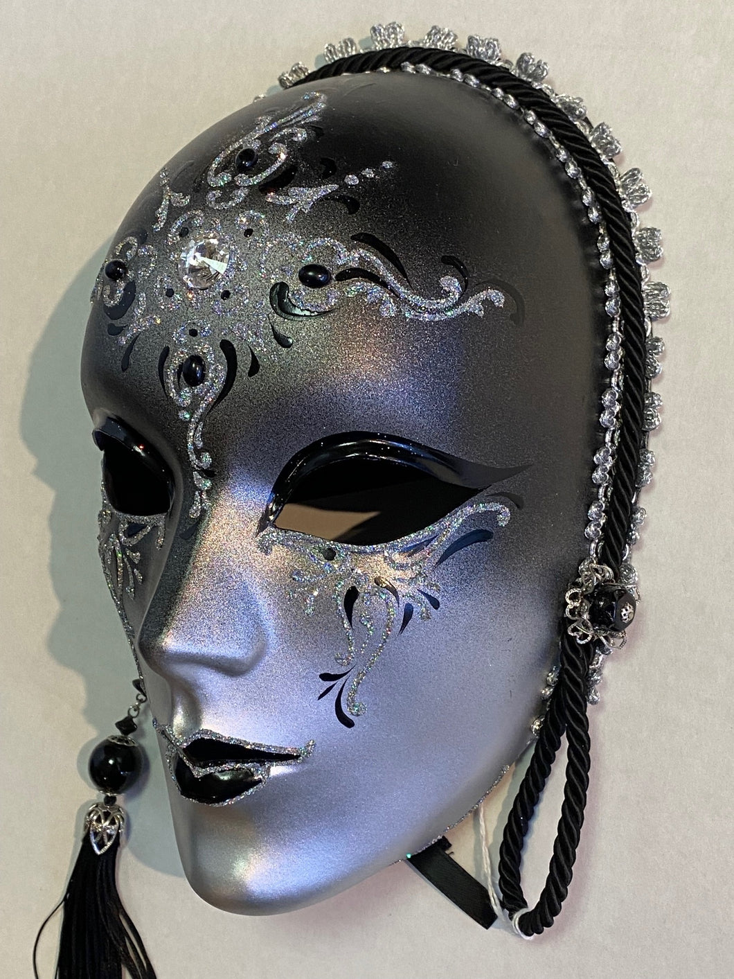 Volto Ovale Venetian Mask