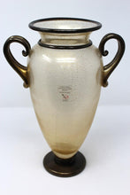 Load image into Gallery viewer, Gambaro &amp; Poggi - Classic Venetian Vase

