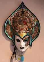 Load image into Gallery viewer, Venetian Laboratory - Hand Painted Venetian Mask
