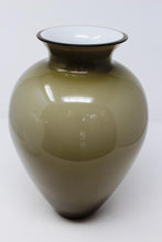 Load image into Gallery viewer, Venini - La Buan Vase by Venini
