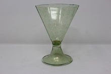 Load image into Gallery viewer, Vintage Green Murano Wine Glass
