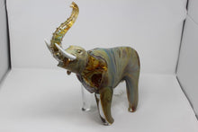 Load image into Gallery viewer, Oscar Zanetti - Elephant in Calcedonia Glass
