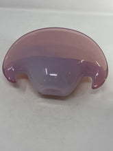 Load image into Gallery viewer, Vintage Clamshell Murano Glass
