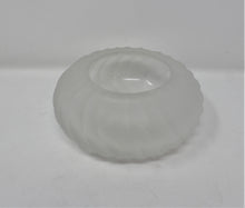 Load image into Gallery viewer, Vintage La Murrina Murano Candy Dish
