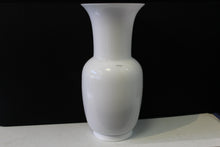 Load image into Gallery viewer, White Opalino Vase by Venini of Murano
