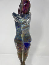 Load image into Gallery viewer, Murano Glass Amati Lovers Statue
