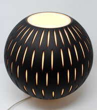 Load image into Gallery viewer, Formia Vivarini Murano Glass Table Lamp
