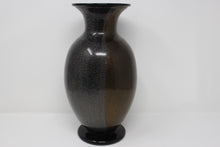 Load image into Gallery viewer, Murano Glass Vase by Gambaro
